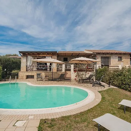 Flor De Lis * Punta Molara